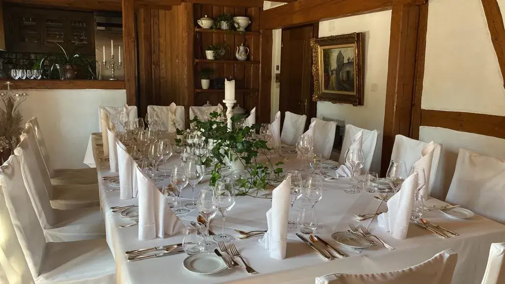 Gasthof Rössli restaurant in Würenlos