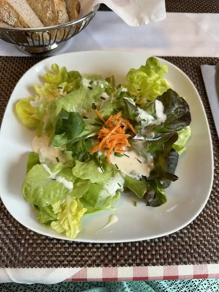 Nicole Blumenstein_Alpenrösli_Würenlos_review