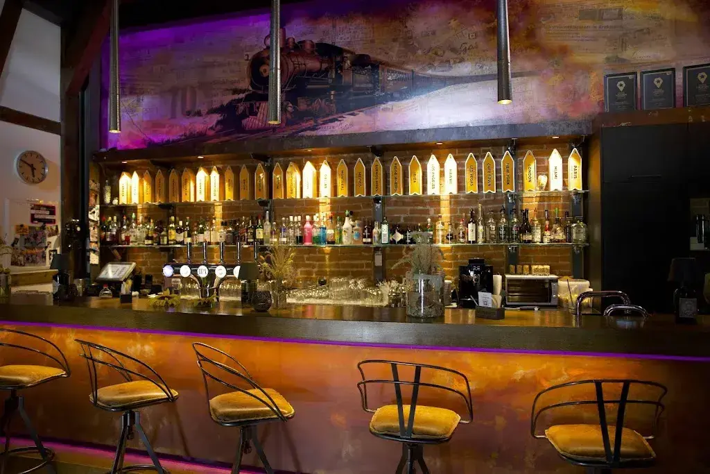 Werkstatt Bar restaurante en Würenlos