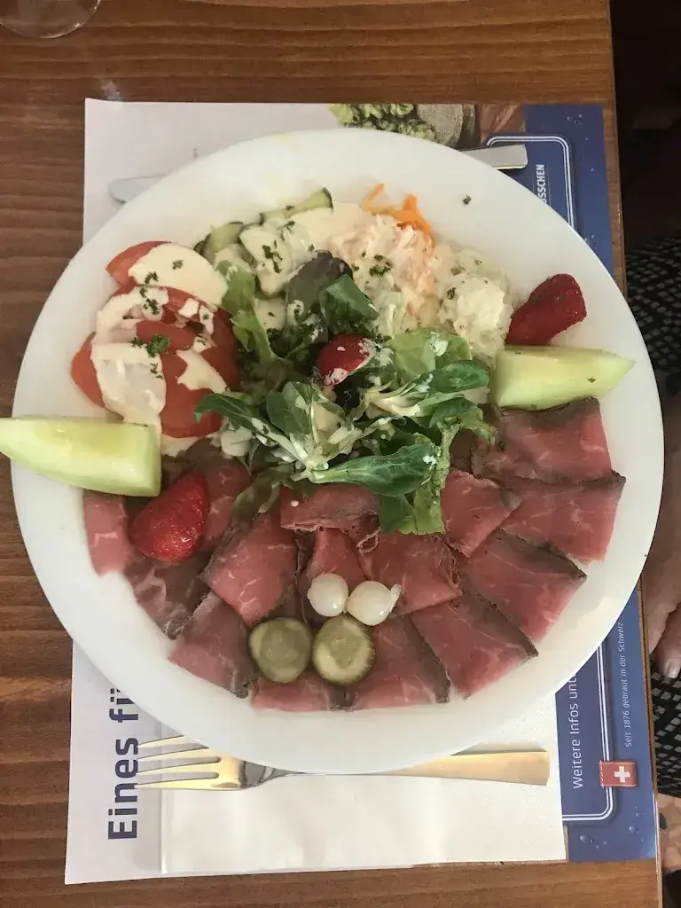 Honi F_Sonne_Bienne_review