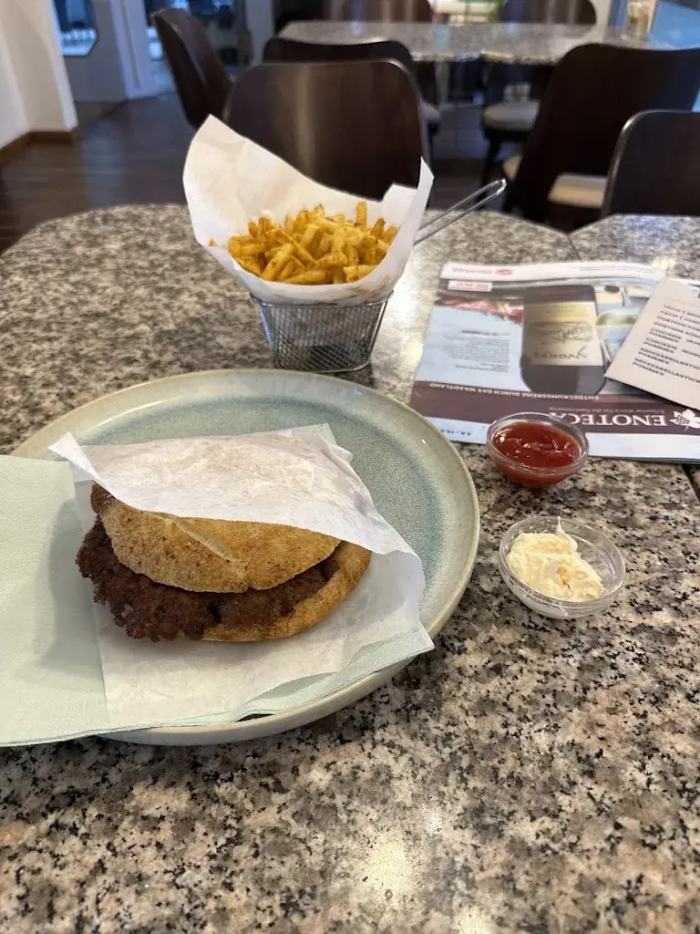 Nukic Almedin_Timeless Restaurant Dottikon_Dottikon_avis