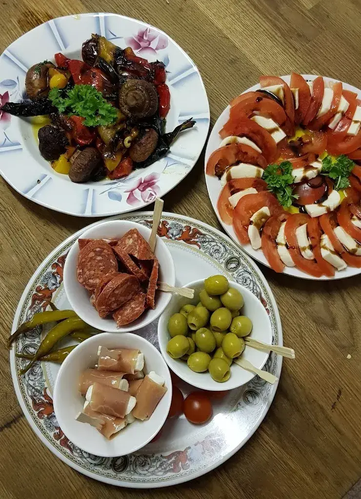 Menu_Il Treno Café & Shop (Kazim Kamptosun) Dottikon_Dottikon_image_4