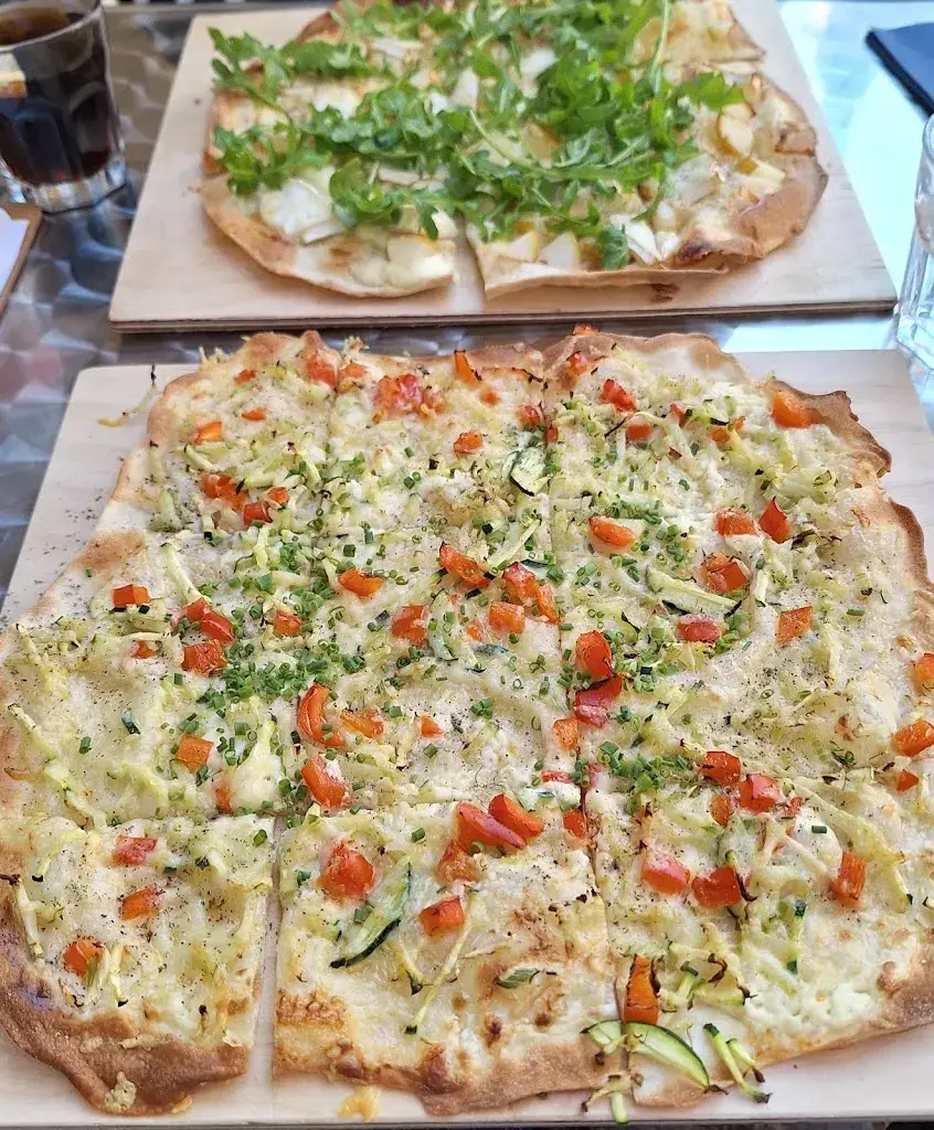 Silvio G._Loggia Bistro-Location-Events_Biel_review