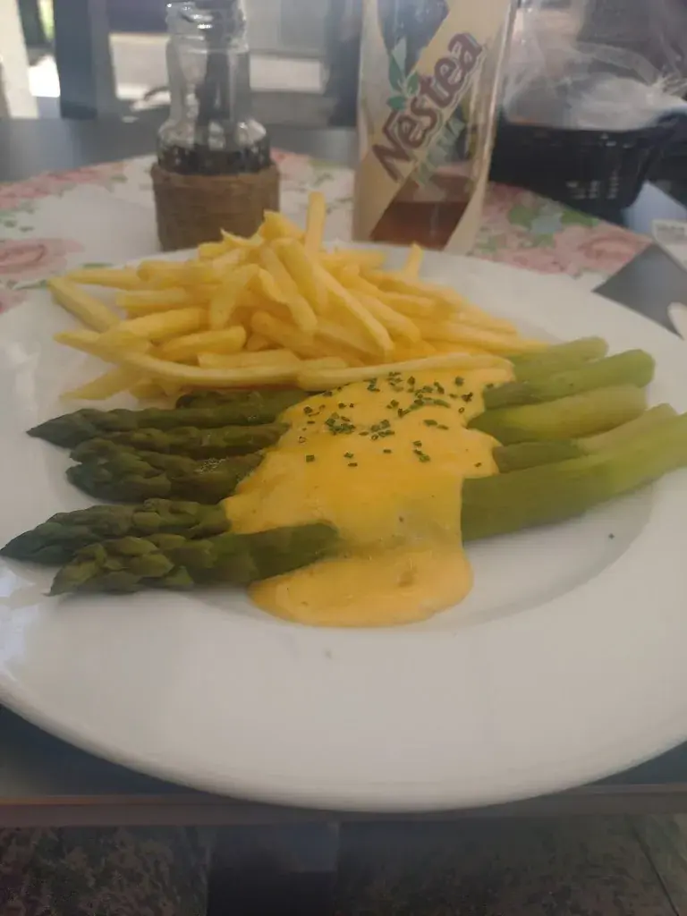 SuperLucaManka_Gasthof Bären AG_Remigen_review