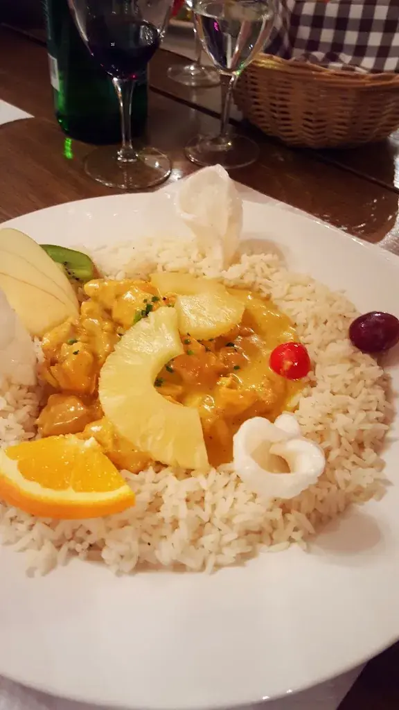 tom waugh_Rathaus_Zofingen_review