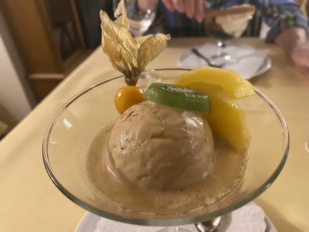 Dominique Rubin_Buurestube_Birrwil_review