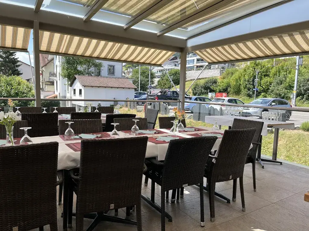 Jimi Larose_Restaurant Seebrise_Birrwil_avis