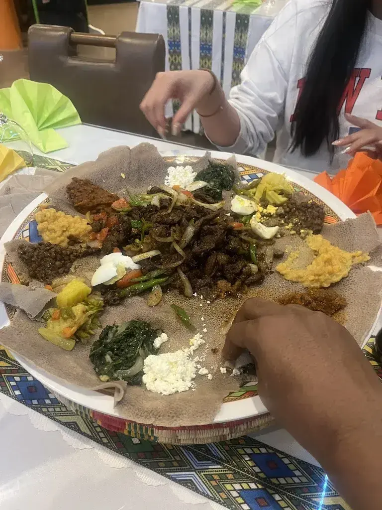 Moses VSP_Habesha, Specialites Erytreennes et Ethiopiennes_Biel_recensione