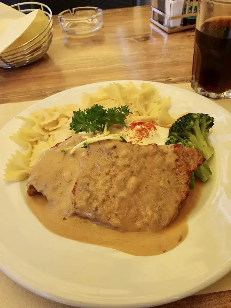 Adriano Sarto_Restaurant Kafichanne_Unterkulm_reseña