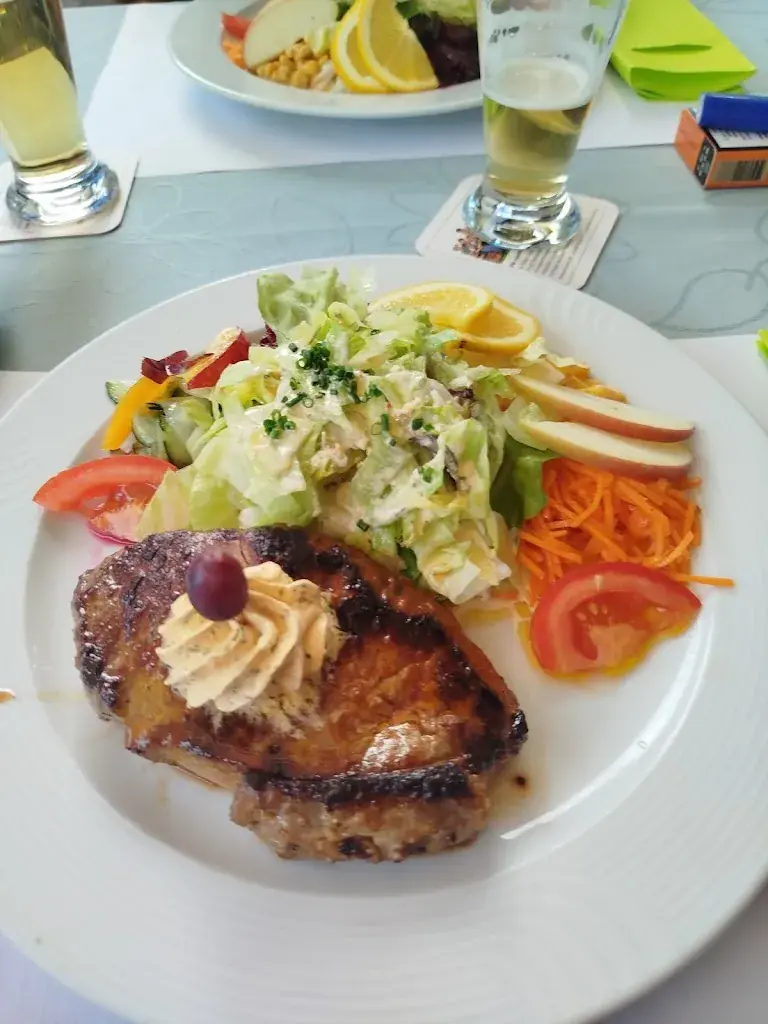 Tisu Hunziker_Gasthaus Bären Holziken_Holziken_review