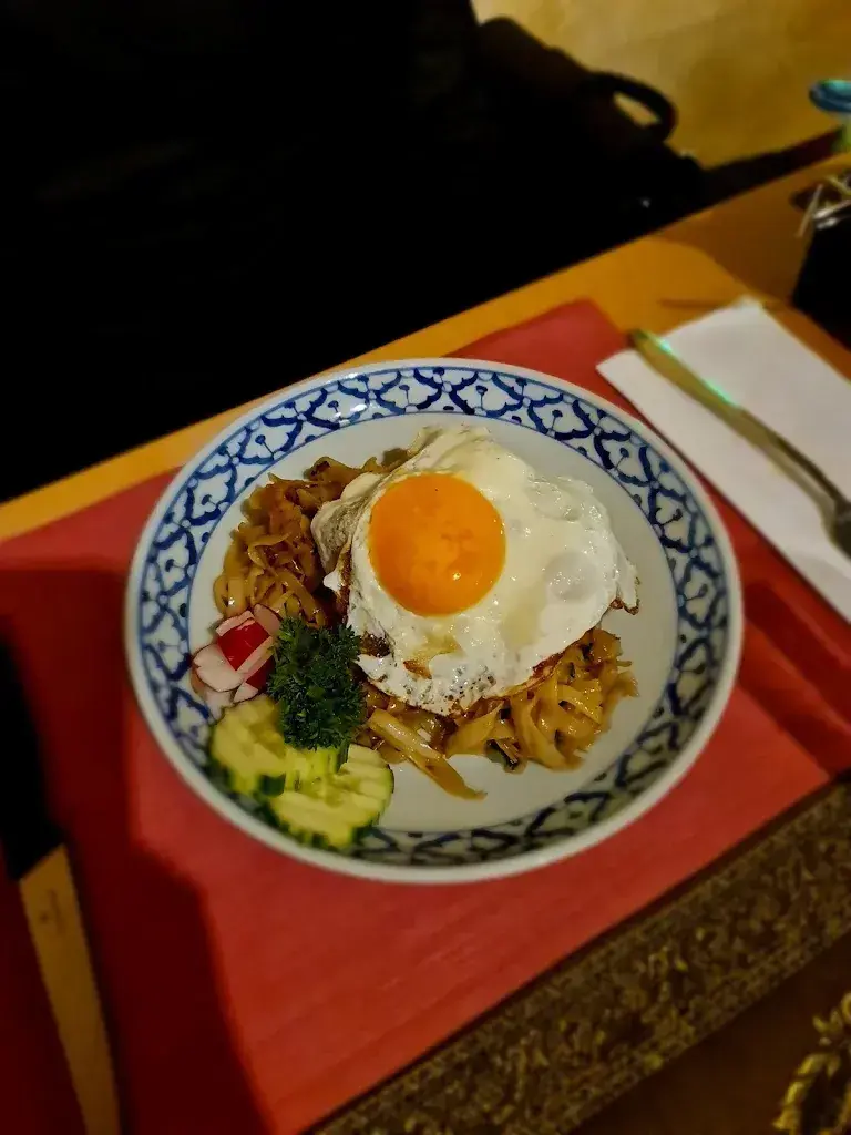 Alexandra_Restaurant Hollywood_Menziken_avis