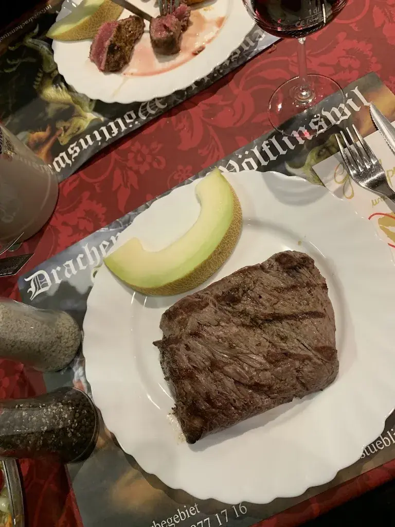 Menu_Drachenstübli GmbH / Kunstspenglerei_Wölflinswil_image_5