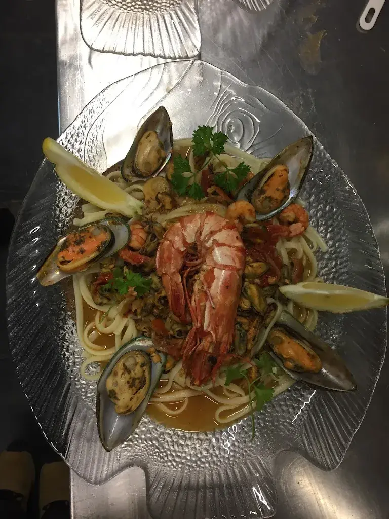 Menu_Drachenstübli GmbH / Kunstspenglerei_Wölflinswil_image_9