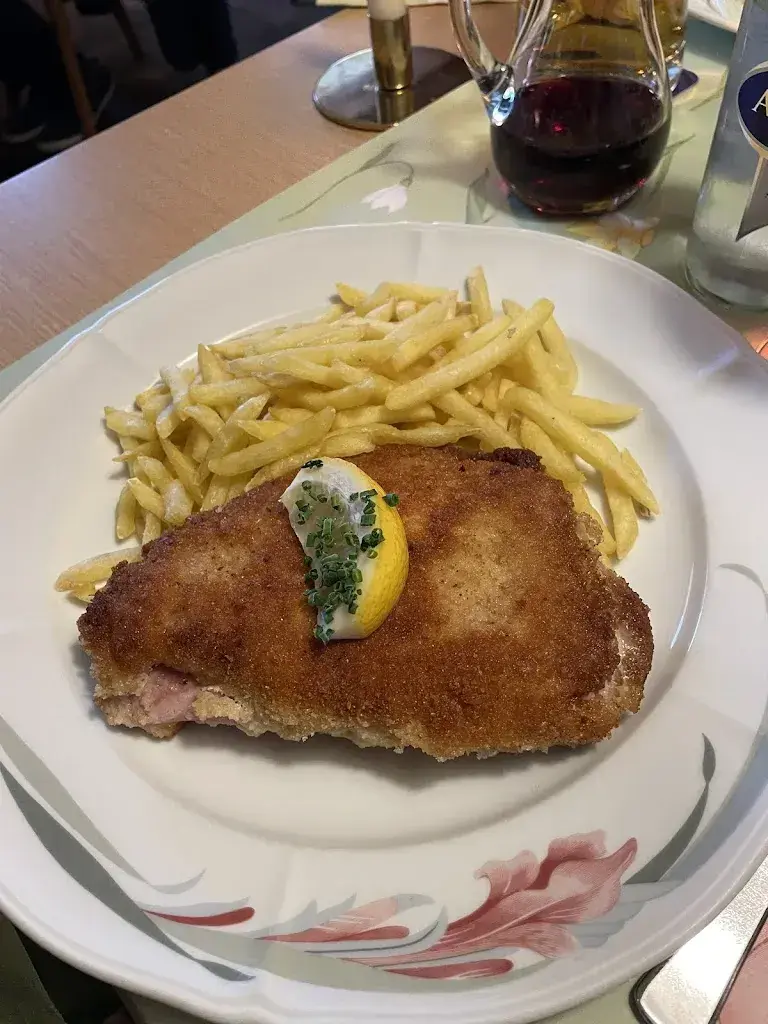 De Pe_Gasthaus Rössli_Gipf-Oberfrick_reseña