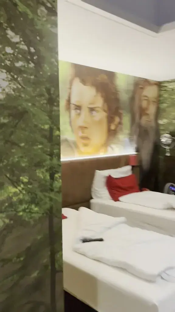 sally ware_Cinema 8_Schöftland_avis