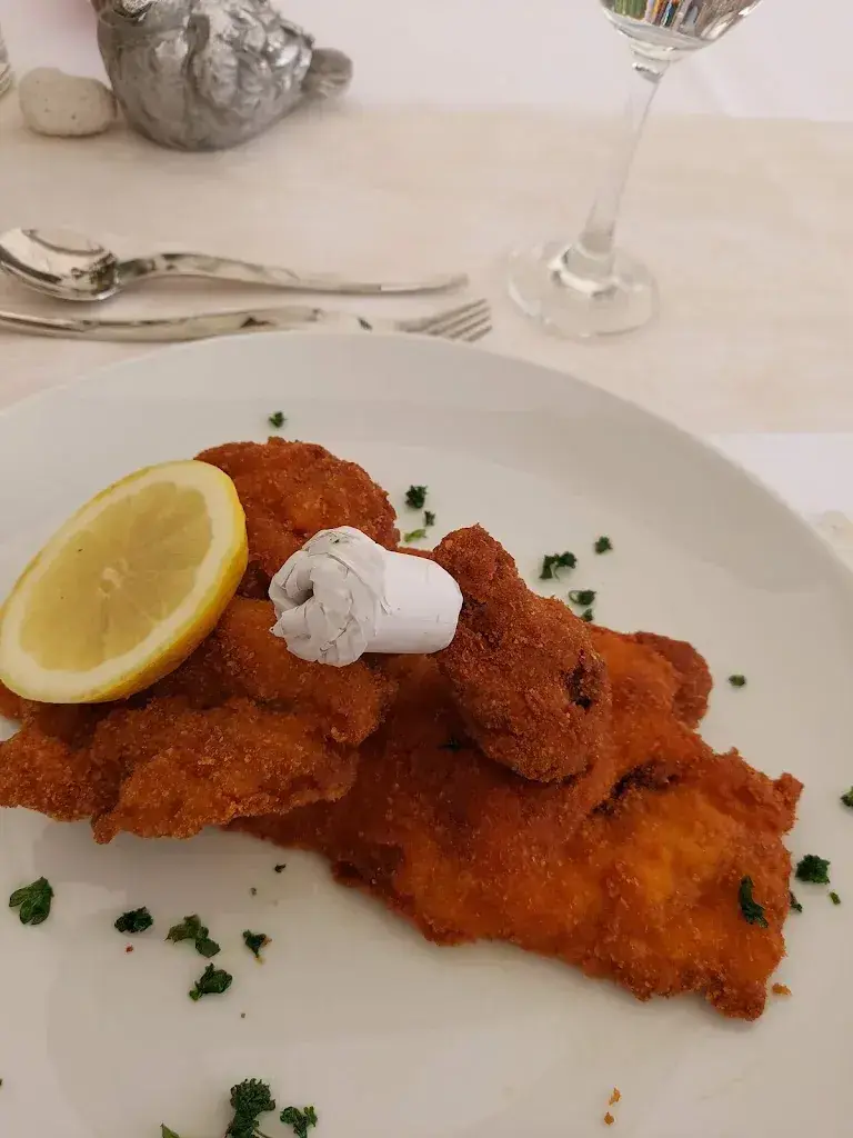 oskiroos@gmail.com Roos_Villa Sutter_Münchwilen_Bewertung