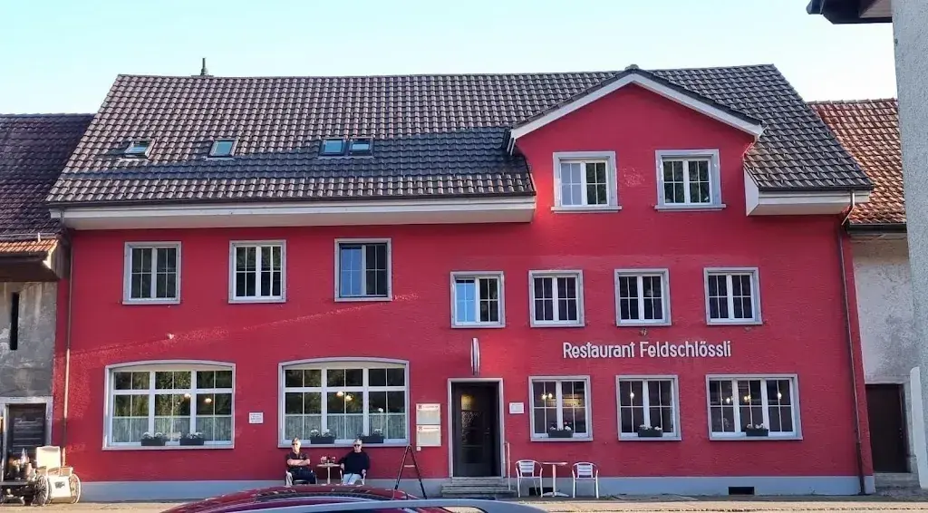 Johann Johann_Feldschlösschen_Hornussen_review