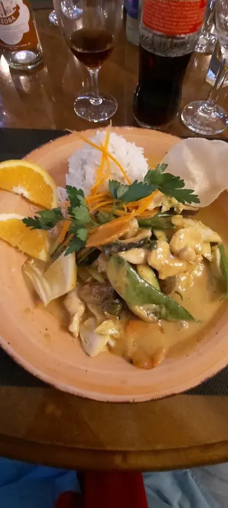 Roodny Flores_Café Samawat_Biel_avis