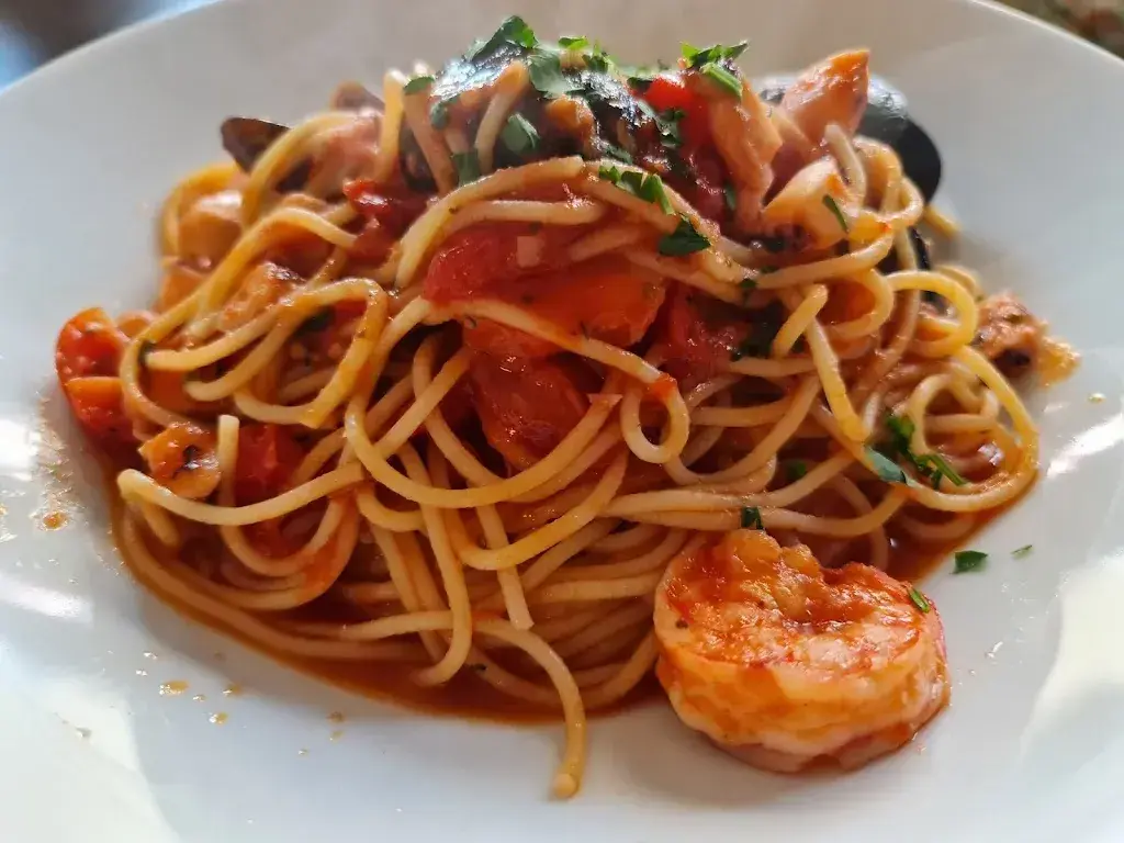 Philipp Jobin_Restaurant Pizzeria Noi Due im Schlössle_Germany_review