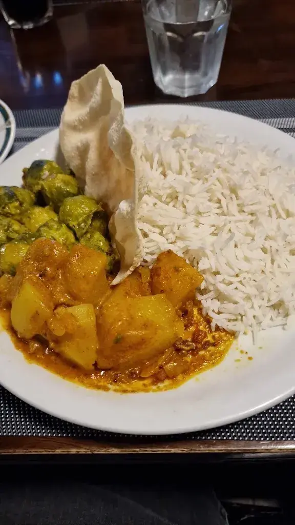 Christopher Lutz_AmmA Currymasala_Hunzenschwil_review