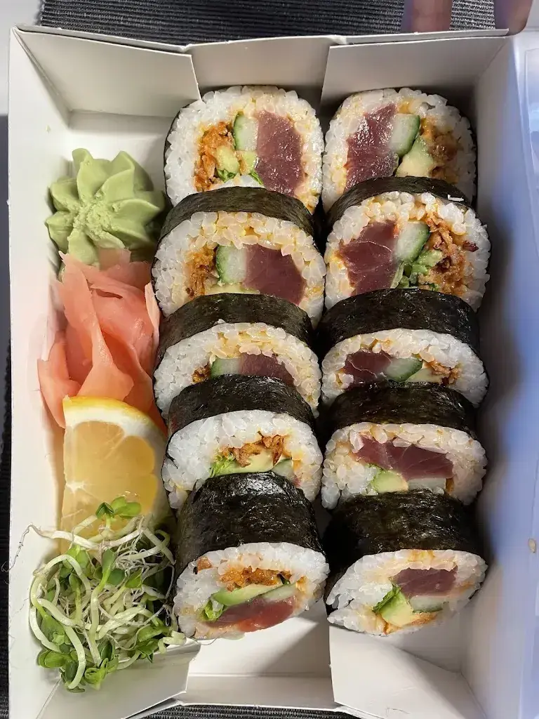 Ana Maria Palacios_Ikura - Sushi Lounge | erstklassiges Sushi & japanische Köstlichkeiten_Rupperswil_Bewertung