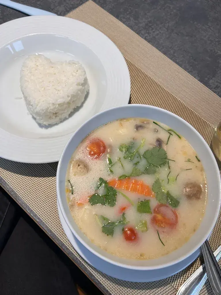 Kieferorthopädische Zahnarzt-Praxis mundwerkstatt_Thai Restaurant ZabJeed_Auw_review