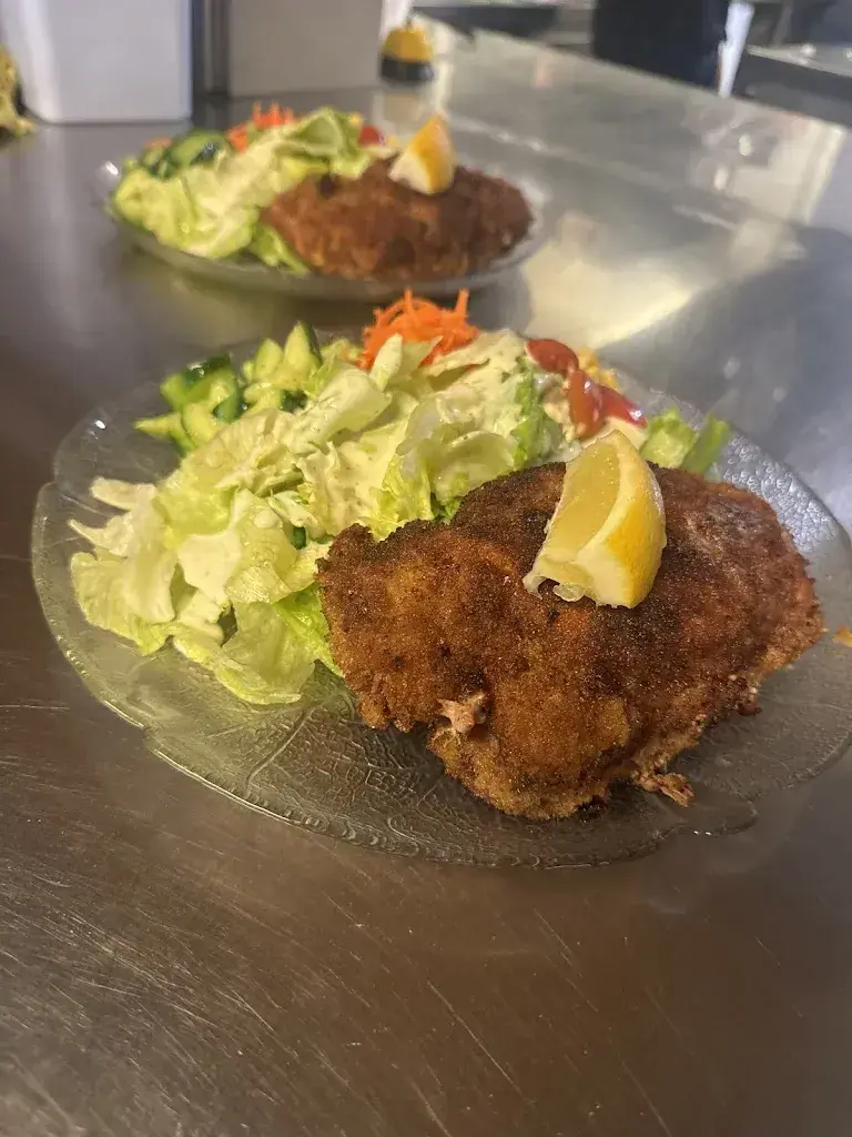 Judit Gerencsér_Restaurant Kartbahn_Waltenschwil_review