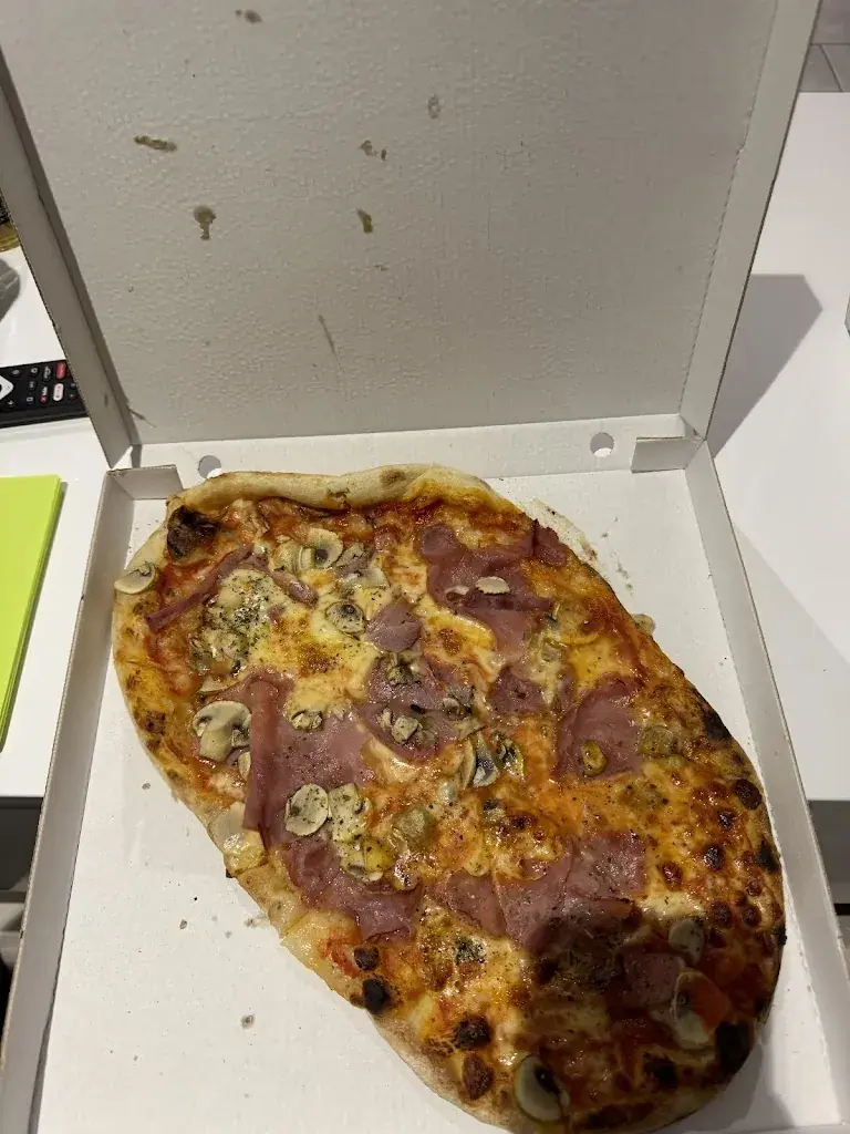 Marc Hösli_Rössli | Restaurant & Pizzeria_Oberrüti_avis