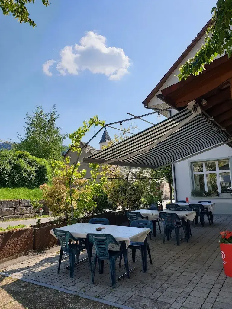 Annekatrin Tretow_Pizzeria Restaurant Schwert_Schupfart_avis