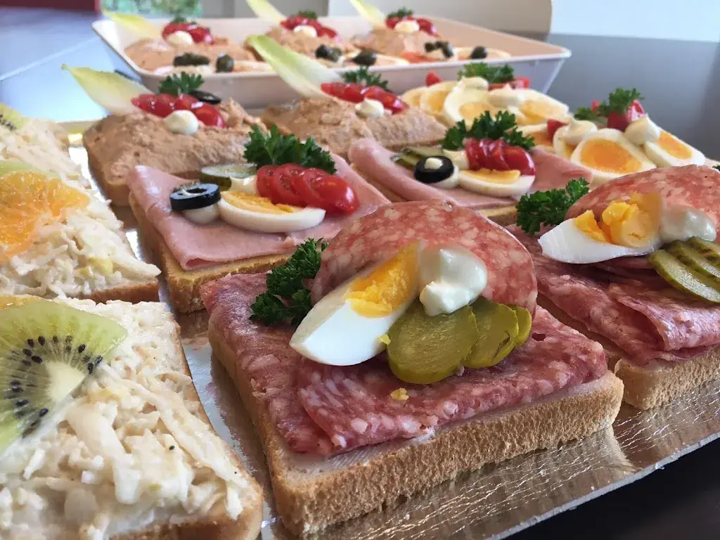 Café Hirschen, Gemeinnütziger Frauenverein ristorante a Magden