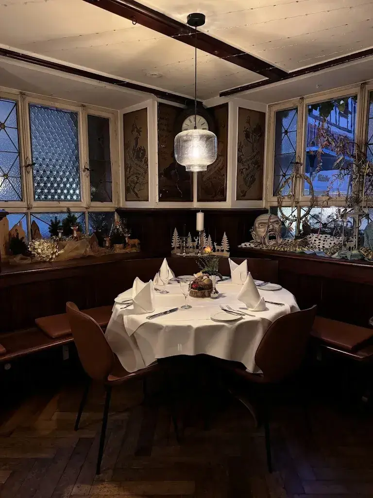 Vera_Fuchshöhle Denise_Germany_avis