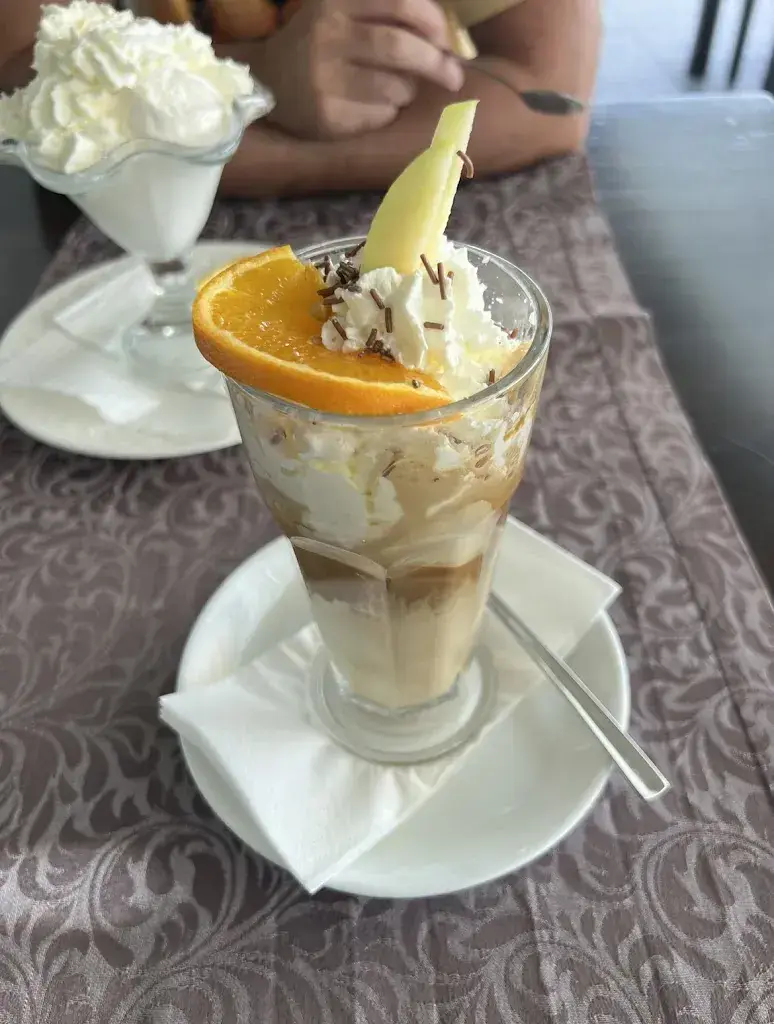 Rihab Bennadi_Restaurant Albis_Brittnau_recensione