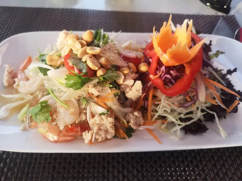 N A_Restaurant Oasis BaanThai_Rothrist_review