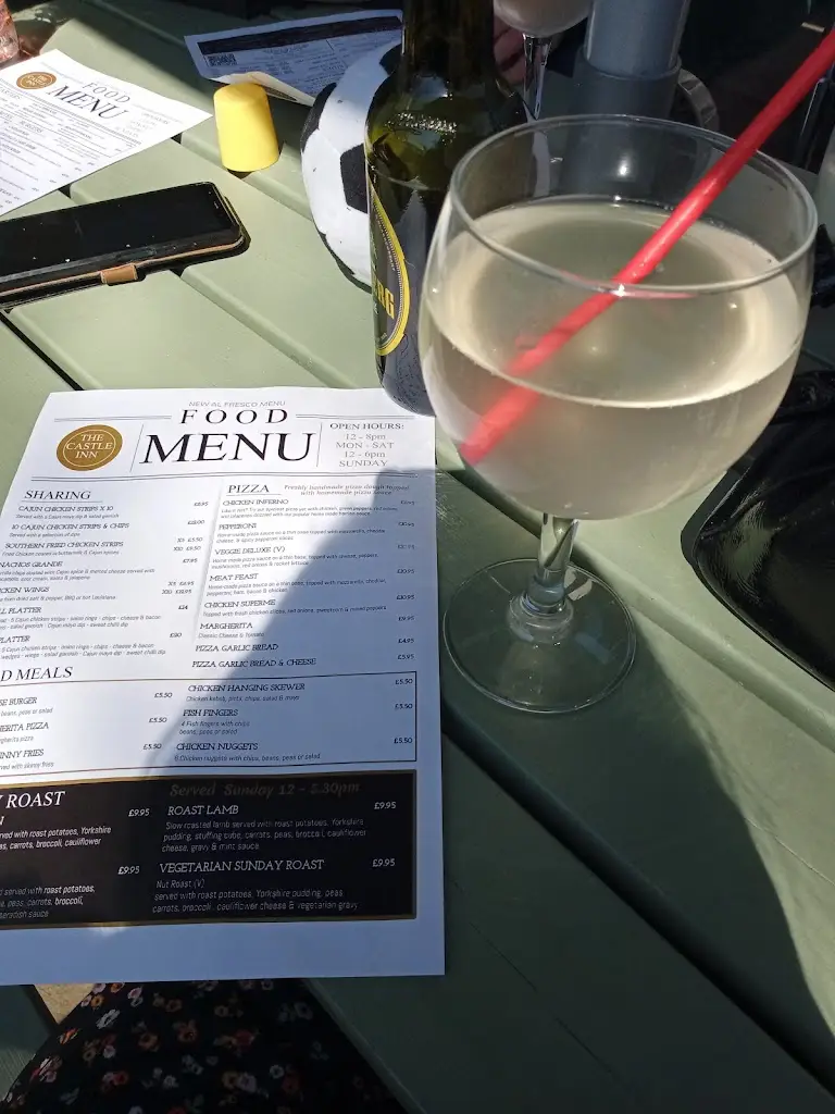 Menu_The Castle Inn_Great Wakering_image_1