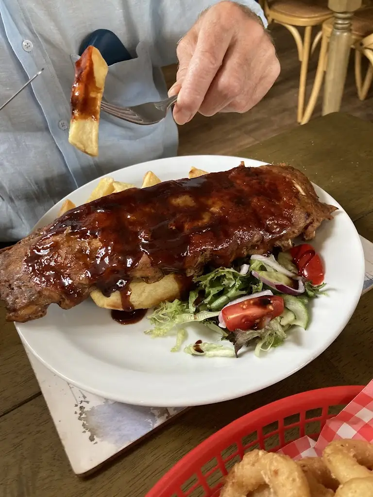 Menu_The Castle Inn_Great Wakering_image_4