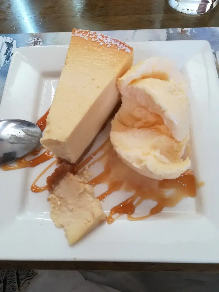 Menu_The Castle Inn_Great Wakering_image_7