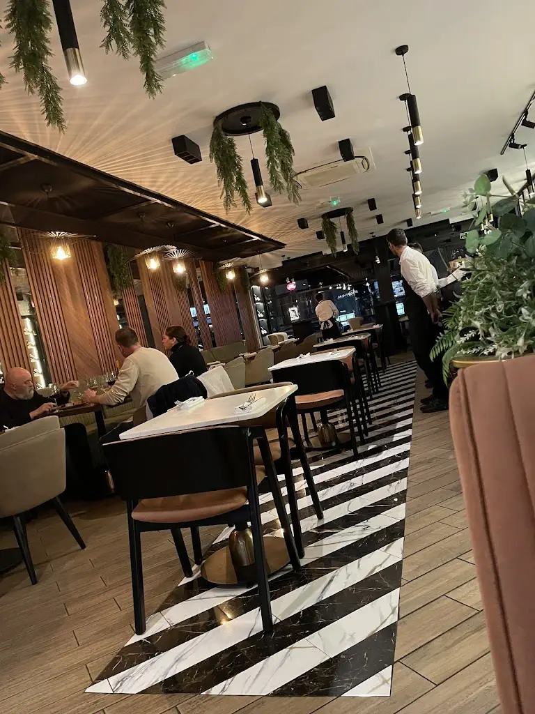 Since Kitchen & Bar_Great Wakering_slider_image_3