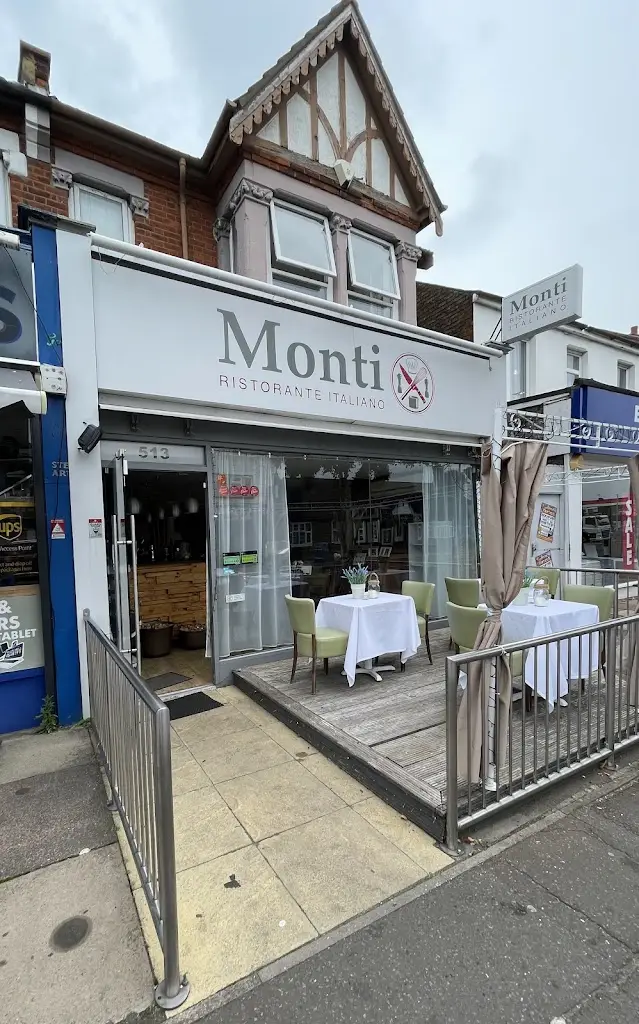 Monti Ristorante Italiano ristorante a Great Wakering