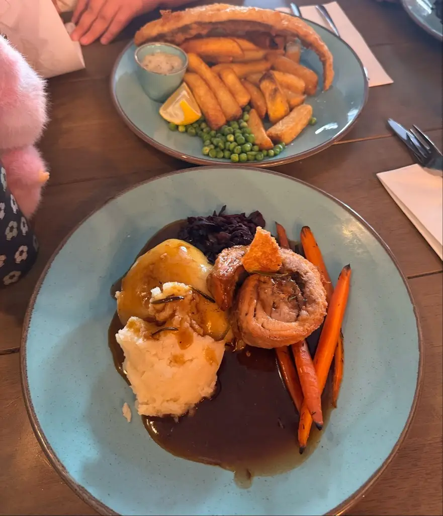 Stephanie Harvey_The Cross Keys_Great Missenden_review