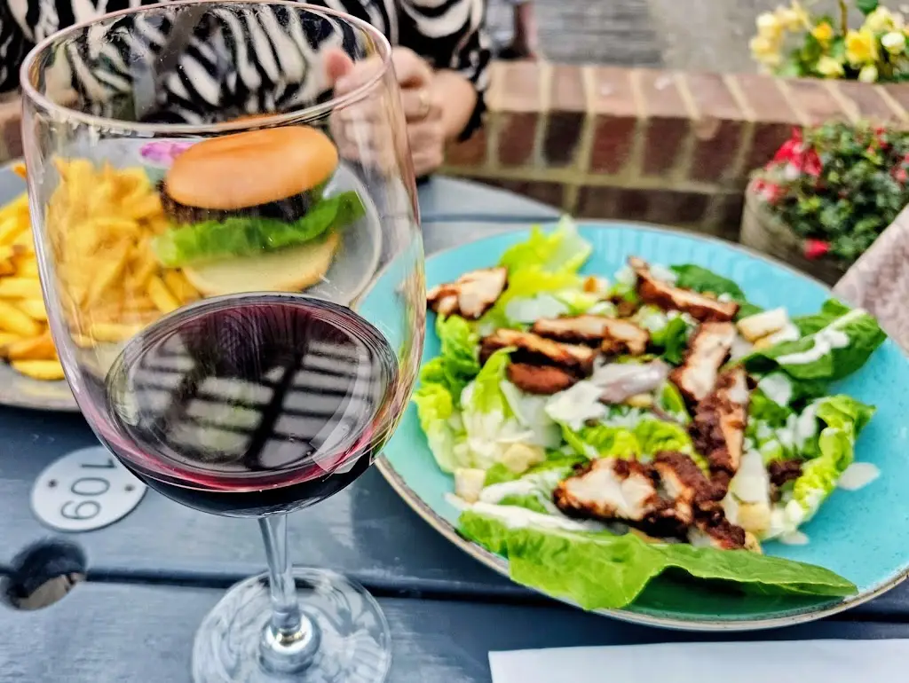 Ivan Lovegrove_The Cross Keys_Great Missenden_review