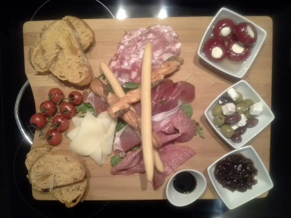 Menu_White Hart_Attleborough_image_2