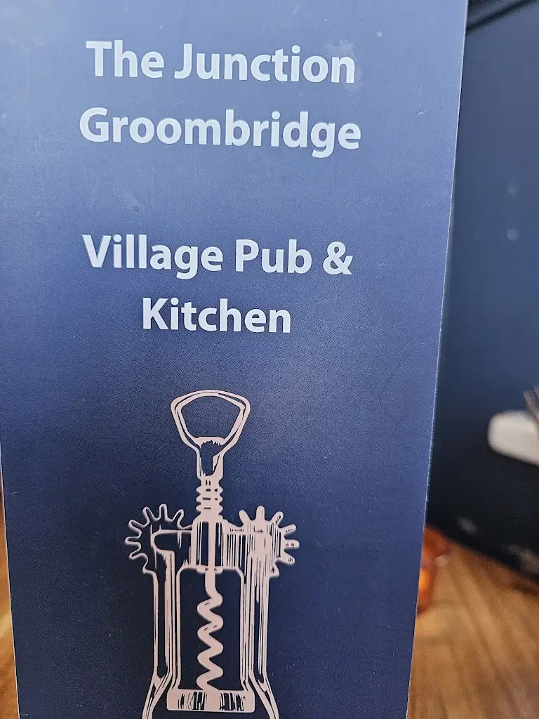 Valerie D_The Junction Inn_Groombridge_review