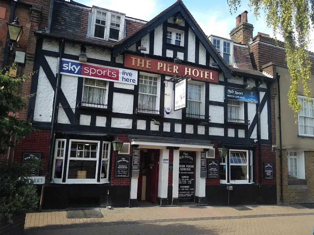 The Pier Hotel restaurant in Greenhithe