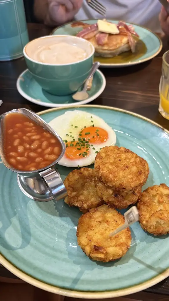 Ellie Harding_Bill's Bluewater Restaurant_Greenhithe_review