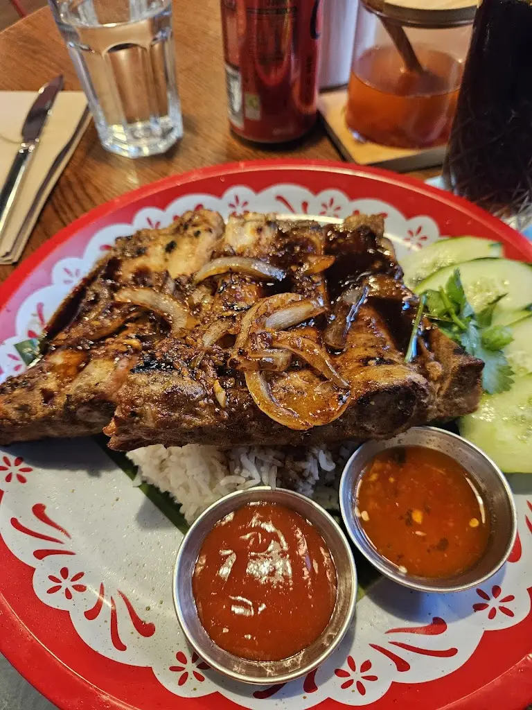 Nana Crawford_Rosa's Thai Bluewater_Greenhithe_reseña