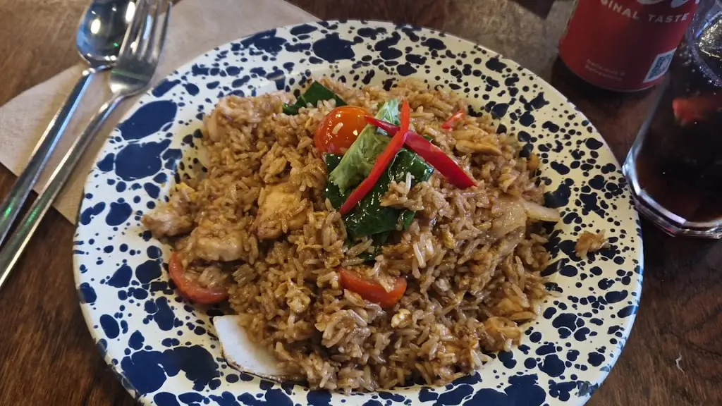 Rosa's Thai Bluewater_Greenhithe_slider_image_2