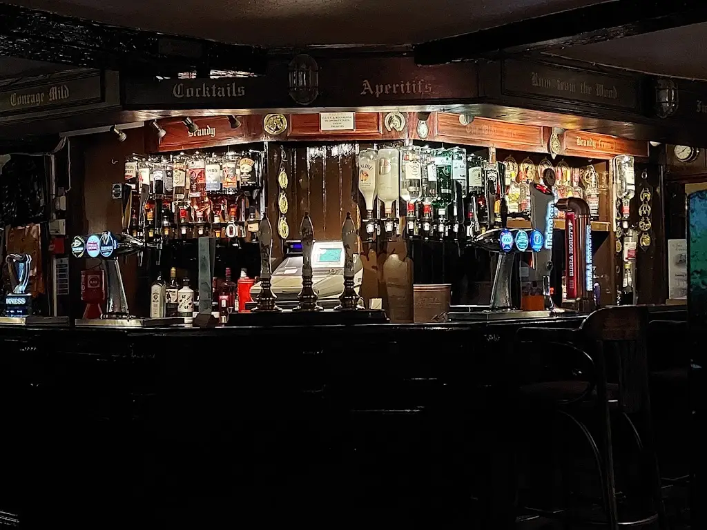 The Sir John Franklin_Greenhithe_slider_image_1