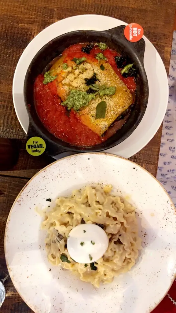 MONA BERRY_Zizzi - Bluewater_Greenhithe_recensione