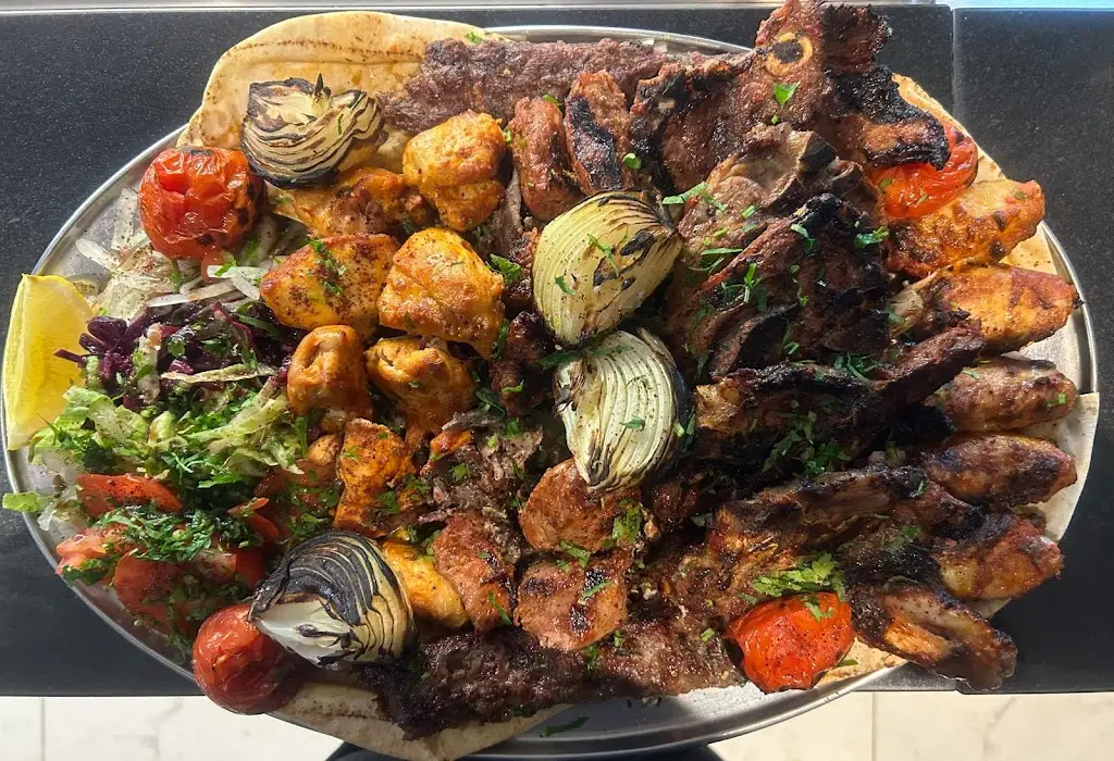 Almahmud Restaurant_Greenford_slider_image_3