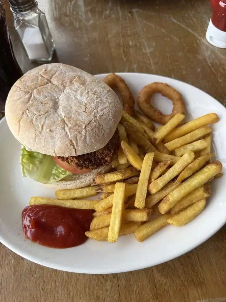 Sadie Leigh_Myllet Arms_Greenford_review